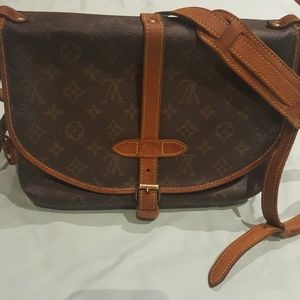 SOLD !!! Authentic LV Saumur 30 crossbody bag